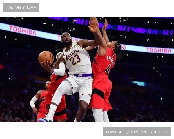 马刺主场击败湖人取得关键卡位战 防守强度制约对手进攻